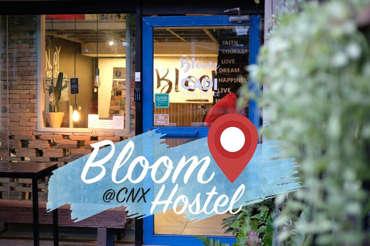 Bloomz Hostel チエンマイ エクステリア 写真